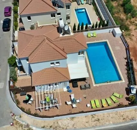 Villa Julia *