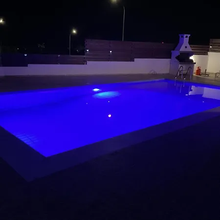 Julia Αγία Νάπα