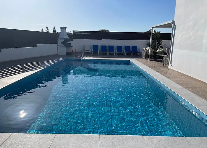 Villa Julia Ayía Nápa